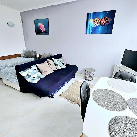 Studio Apartment With Balcony 300M From Beach ซันนีบีช ภายนอก รูปภาพ