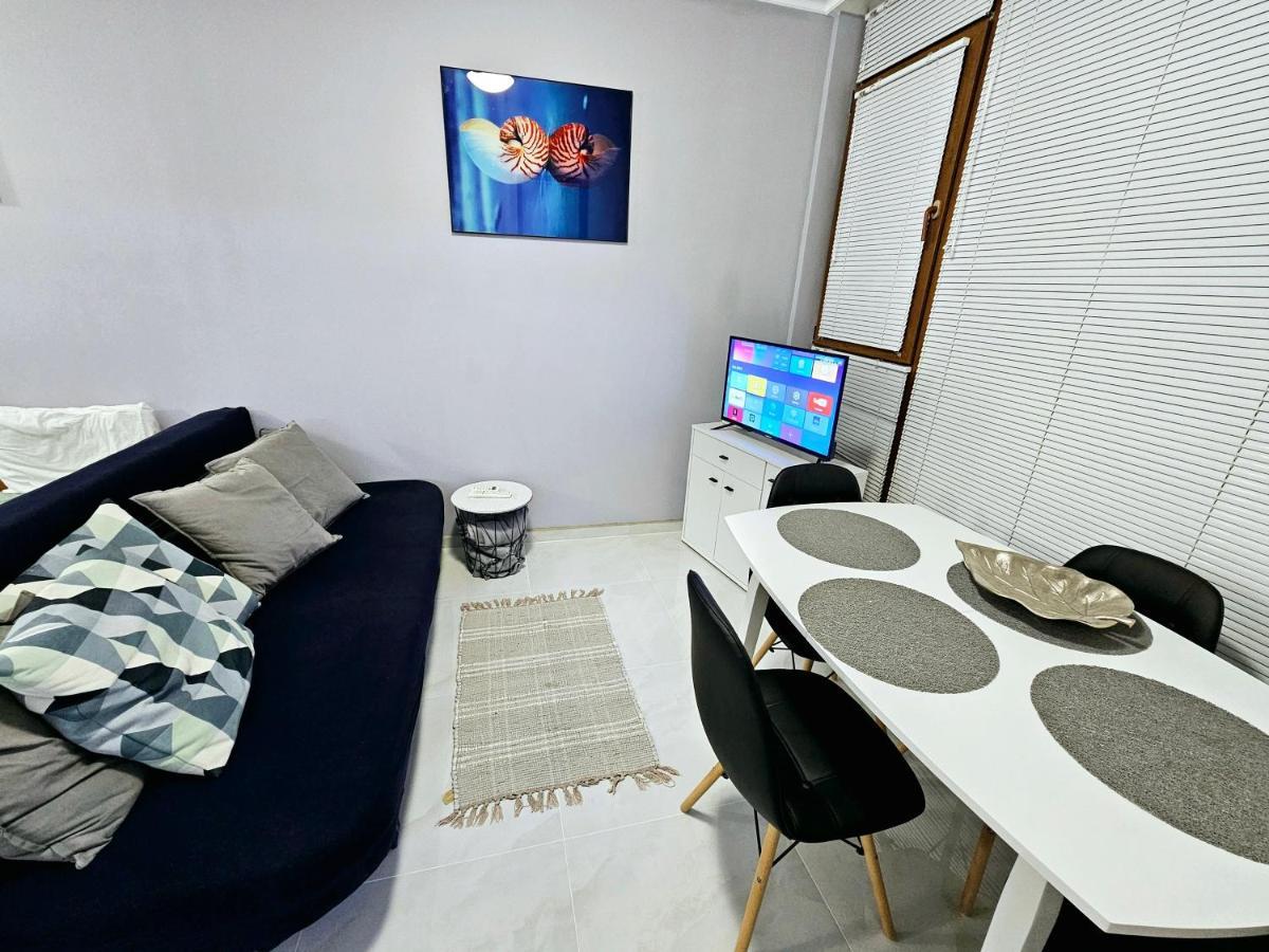 Studio Apartment With Balcony 300M From Beach ซันนีบีช ภายนอก รูปภาพ